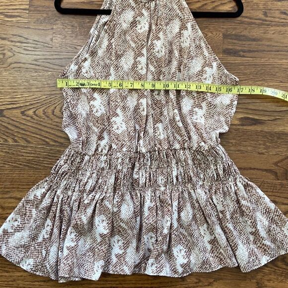 LAST one! NWT Sleeveless Snakeskin Print Blouse By Glam, Size Large - Picture 4 of 7